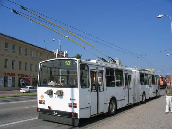 Jeden z nejnovìjších a zároveò jeden z posleních trolejbusù ze Škody Ostrov.