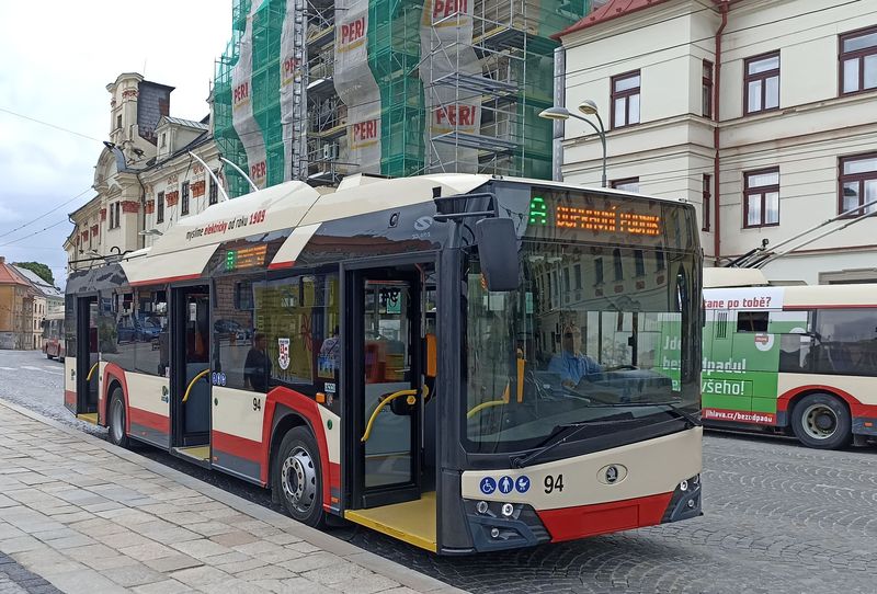 Zatím nejnovìjší trolejbus dorazil v roce 2022. Je sice stejného typu jako nejpoèetnìjší jihlavská flotila (Škoda 26Tr), na rozdíl od nich má ale karoserii Solaris 4. generace.