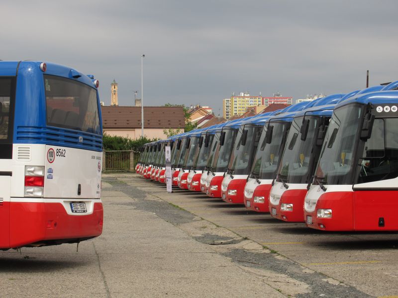 Dvacet nových plynových autobusù výraznì promìní vozový park regionálních linek OAD na Kolínsku. Èást starších autobusù se pøesune do ostatních provozoven tohoto dopravce.
