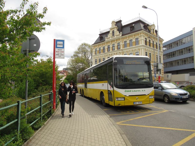 ÈSAD Liberec má ve flotile kapacitních autobusù také dva patnáctimetrové Arwaye pùvodem ze Znojma. Aktuálnì poøídil pro linky náhradní dopravy také 5 kloubových autobusù: 2 Citybusy z Hradce Králové, 2 Solarisy z Ostravy a 1 Karosu z Karlových Varù.