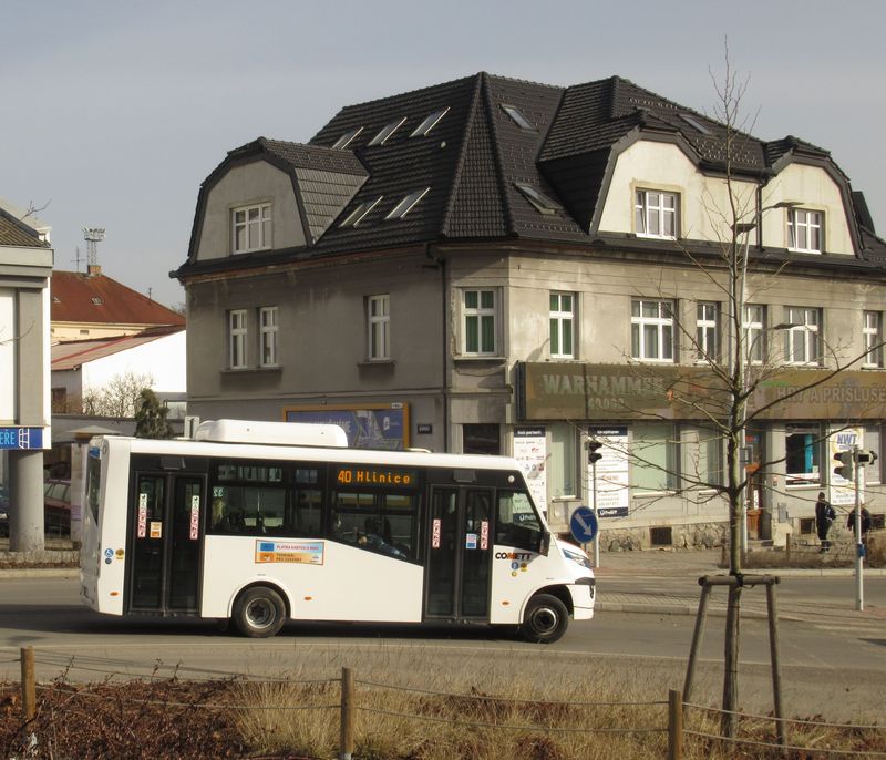 Táborské minibusy se objevují kromì linek 60 a 61 i na nìkterých dalších doplòkových linkách. Tøeba zde na krátké lince 40 z Autobusového nádraží do Hlinic.