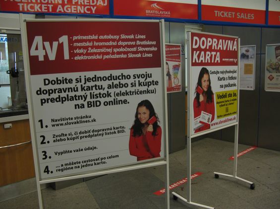 Na autobusovém nádraží prodávají integrované jízdenky zatím jen informaèní kanceláøe dopravce Slovak Lines. Od 1.11.2015 šak dochází k výraznému rozšíøení integrace -  díky plnohodnotnému zapojení DPB, Slovak Lines a ZSSK vèetnì krátkodobých jízdních dokladù lze až teprve nyní hovoøit o skuteènm vzniku integrovaného systému v Bratislavì a okolí.