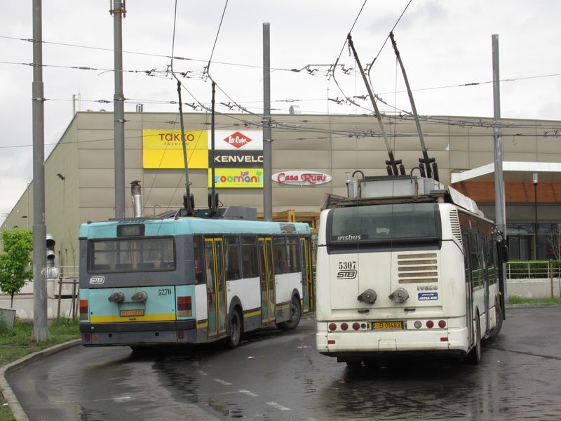 Trolejbusù Ikarus 415 je cca 200 a byly dodány v letech 1997-2002. Poté pøišla stovka nízkopodlažních vozù s karoserií Citelis. Trolejbusové linky jsou èíslovány od 61 do 97.