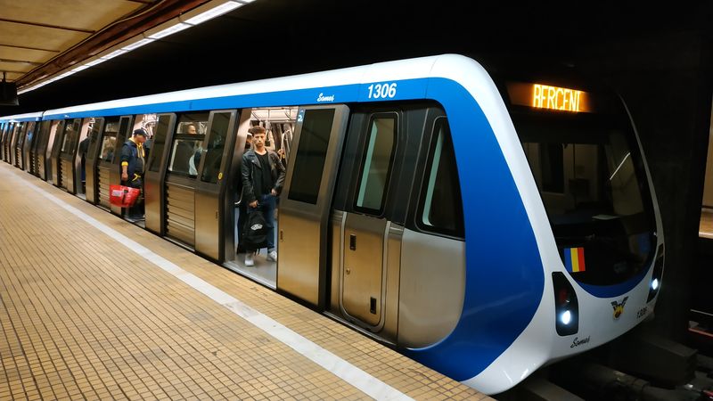 Nejnovìjší soupravy od španìlského CAFu byly dodávány v letech 2013-6 v poètu 24 vlakù, které jezdí na severojižní modré lince M2.