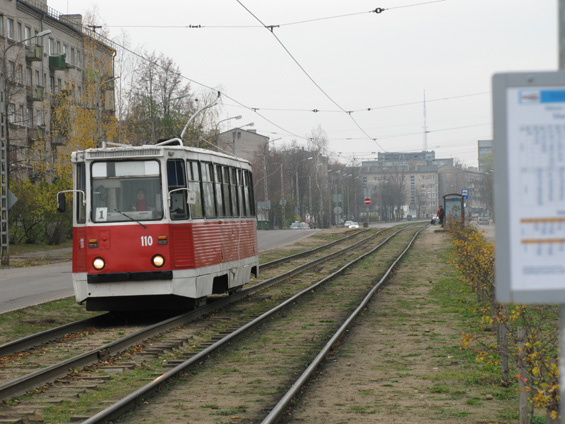 Ruská tramvaj KTM-5 jezdí hlavnì na lince 3, zde k vidìní i na páteøní jednièce.