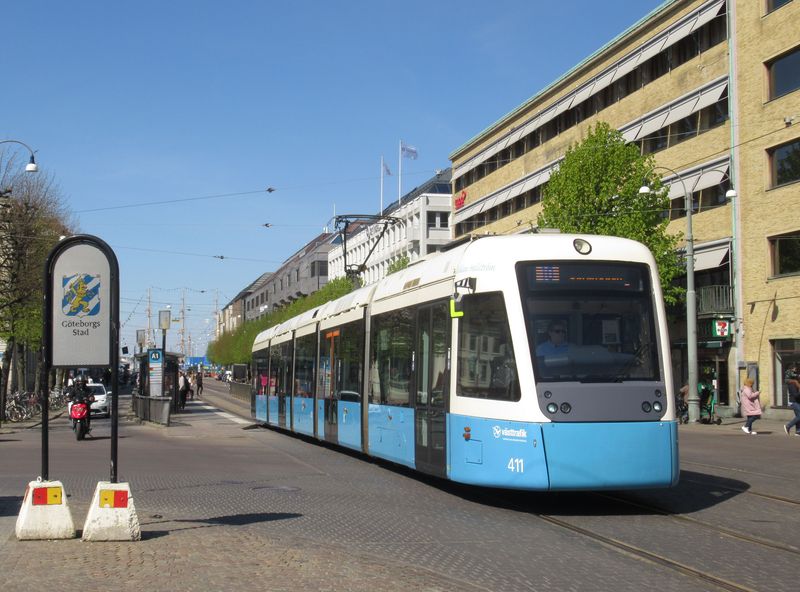 Skandinávie mìla slabost pro tramvaje italské výroby. Dalším dùkazem jsou vozy Ansaldobreda Sirio ve švédském Göteborgu, kde jich postupnì od roku 2005 jezdí 65. Linka 10 zde pøijíždí od severu do nejfrekventovanìjší køižovatky v centru – Brunnsparken.