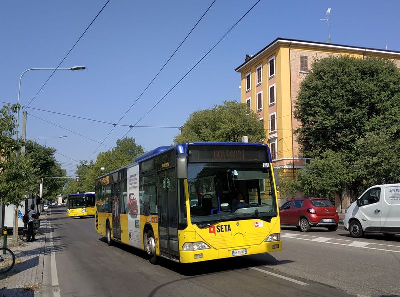 Mìstský dopravce SETA má vozový park autobusù pomìrnì pestrý. Kromì vozidel Iveco, Menarinibus a Solaris zde najdete i Citara od Mercedesu.