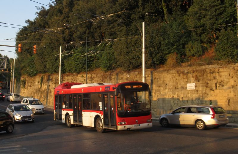 Midibus Iveco Europolis v další vývojové etapì mìstského nátìru. Tìchto 9metrových vozù bylo dodáno celkem 35.