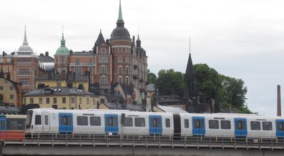 vdsk metropole m neobvykle pestrou dopravu kombinujc metro, vlaky, tramvaje, rzn typy pmstskch drah, autobusy a pvozy. Od posledn nvtvy ped 15 lety se udlo nemlo zmn, i kdy u t...