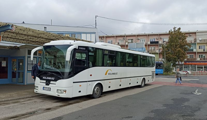 Jeden z nejnovìjších spatøených autobusù na regionálních linkách od maïarského výrobce Credo, který získal licenci od èeského SORu, o èemž ostatnì svìdèí i vzhled vozidla.