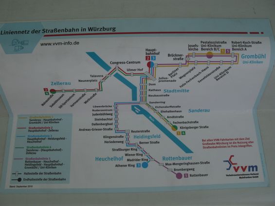 Würzburg je malé historické mìsto v severním Bavorsku na øece Mohanu, kde bydlí asi 135 000 obyvatel. Mìsto provozuje nevelkou tramvajovou sí�, èítající necelých 20 km, z èehož pomìrnì velká èást vede venkovskou krajinou do jižních pøedmìstí.